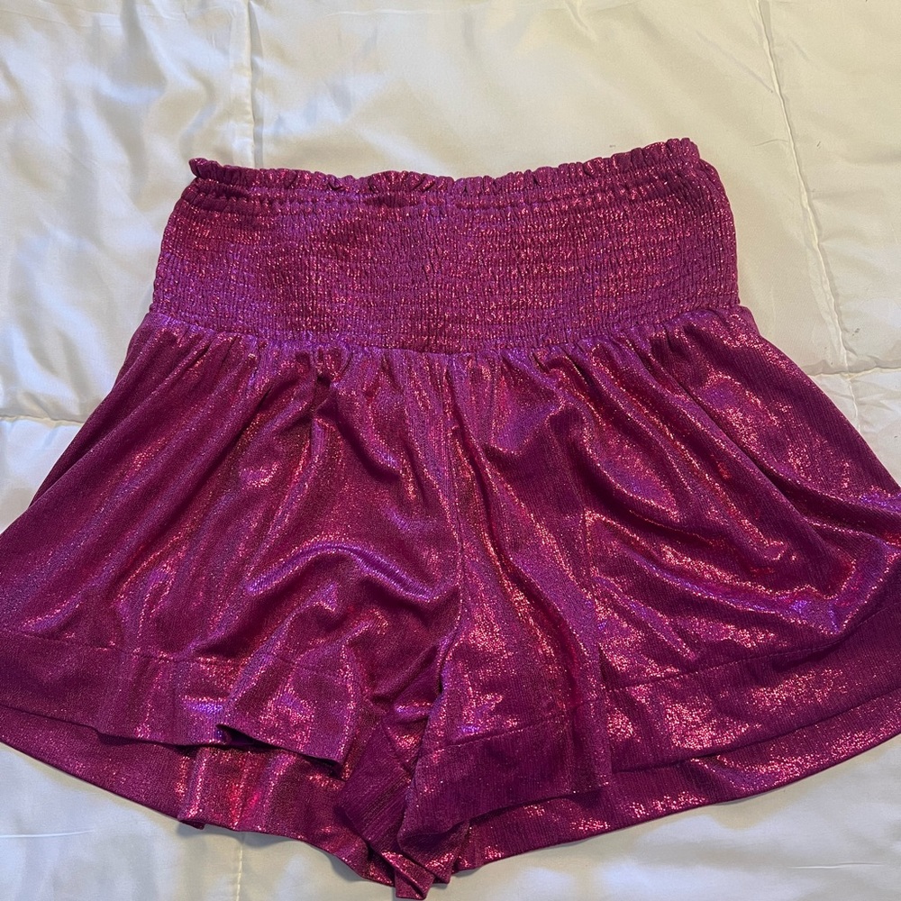 The pants store shorts